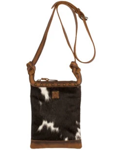 STS Ranchwear Women's Classic Hair On Cowhide Crossbody Bag 7 STS Ranchwear Women's Classic Hair On Cowhide Crossbody Bag -Country Clothing Store 2000247586 001 P1