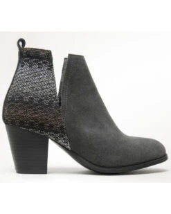 Minnetonka Women's Mari Suede Booties - Round Toe 9 Minnetonka Women's Mari Suede Booties - Round Toe -Country Clothing Store 2000252070 022 RT