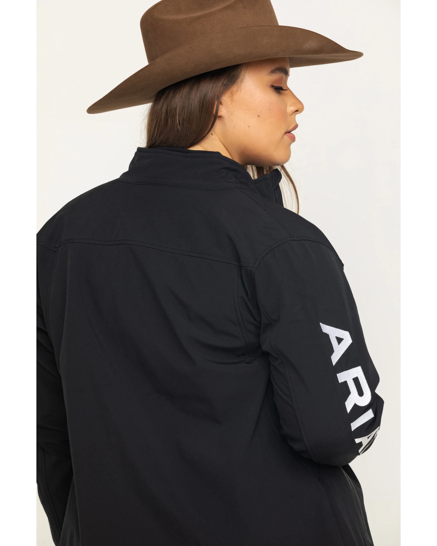 Ariat Women's Softshell Team Jacket - Plus 4 Ariat Women's Softshell Team Jacket - Plus - Image 2