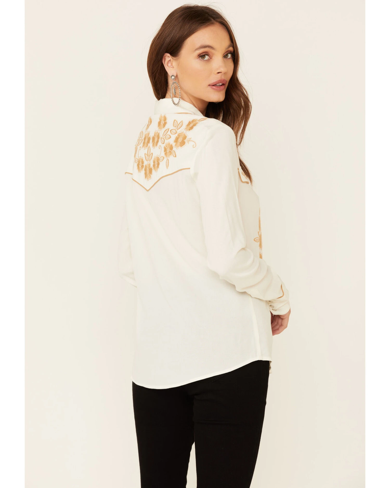 ROPER Stetson Women's Poly Crepe Retro Embroidered Long Sleeve Snap Western Shirt 5 ROPER Stetson Women's Poly Crepe Retro Embroidered Long Sleeve Snap Western Shirt - Image 3