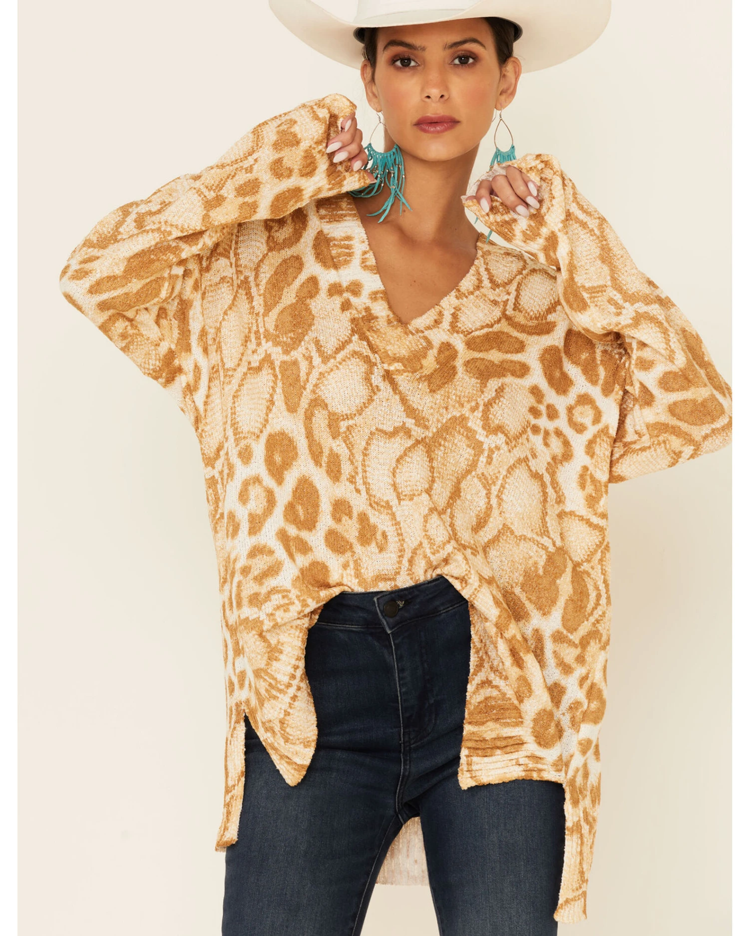 Show Me Your Mumu Women's Sand Cliffside Cheetah Print Pullover Sweater 4 Show Me Your Mumu Women's Sand Cliffside Cheetah Print Pullover Sweater - Image 3