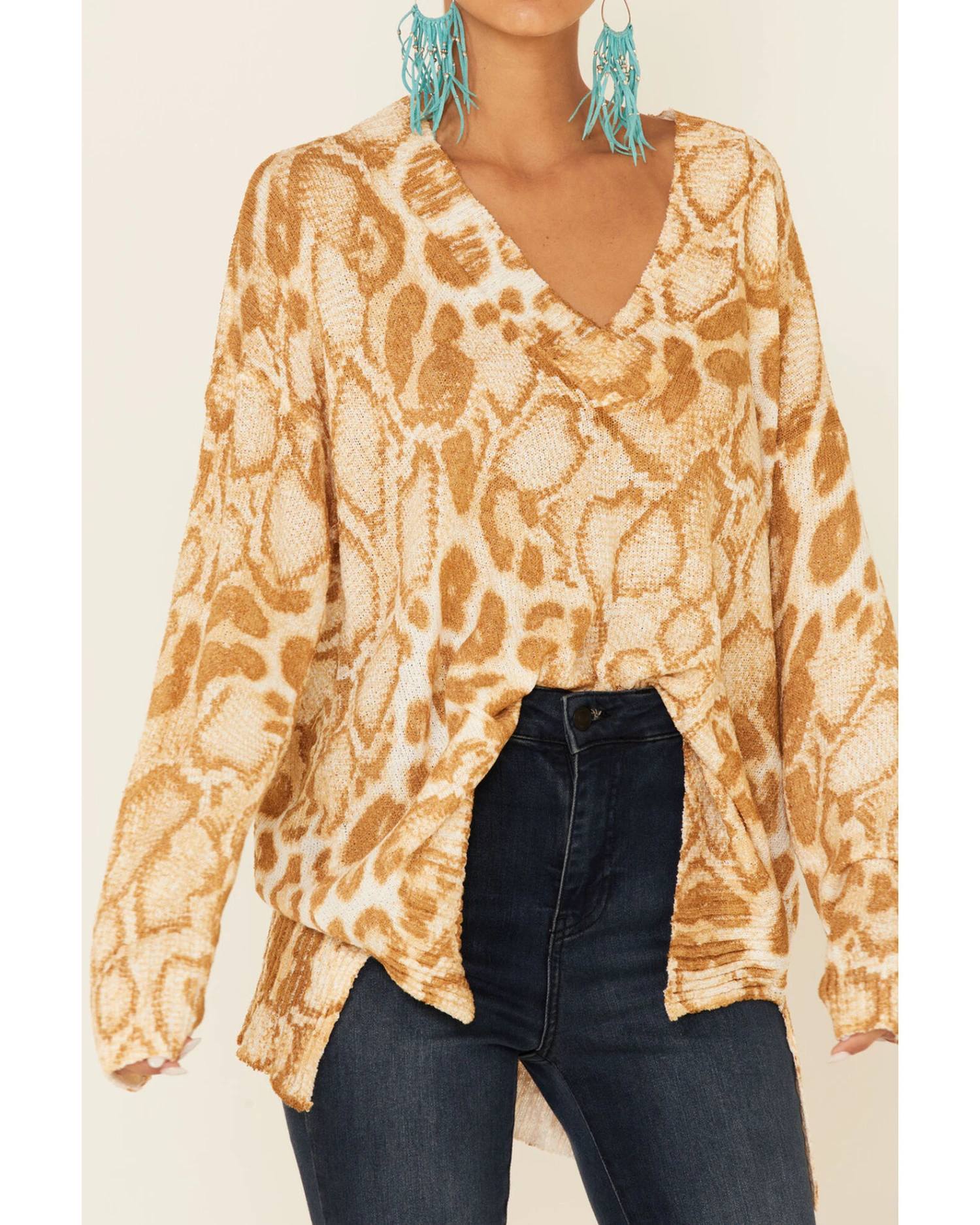 Show Me Your Mumu Women's Sand Cliffside Cheetah Print Pullover Sweater 2 Show Me Your Mumu Women's Sand Cliffside Cheetah Print Pullover Sweater