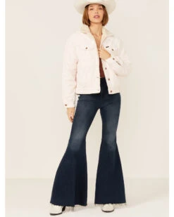 Wrangler Women's Corduroy Western Jacket -Country Clothing Store 2000341587 661 P4