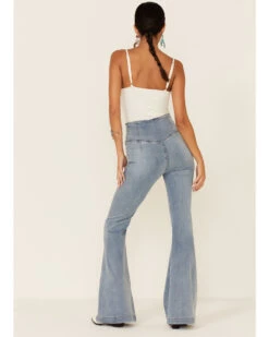 Free People Women's Venice Beach Flare Jeans 7 Free People Women's Venice Beach Flare Jeans -Country Clothing Store 2000348863 400 P4