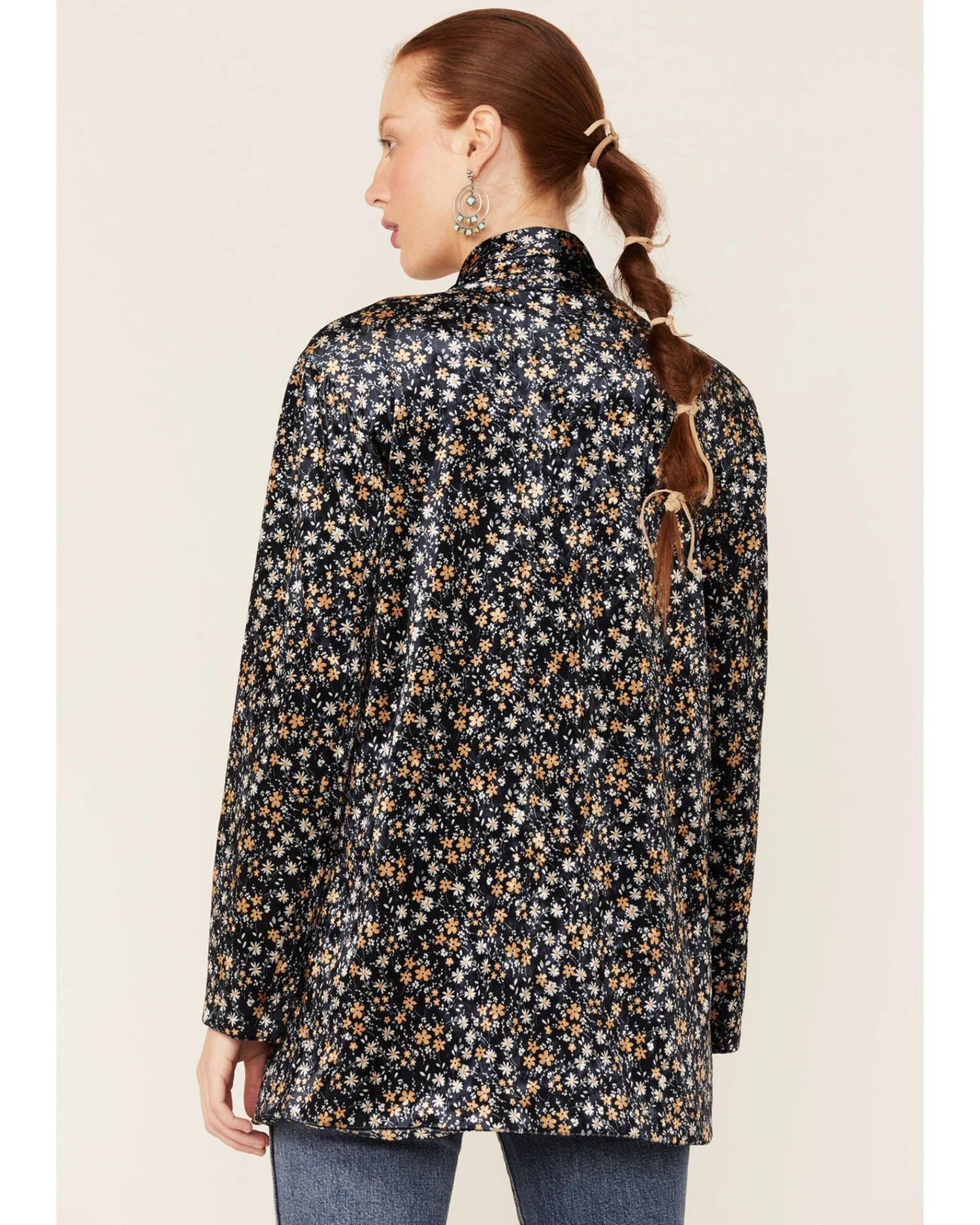 Molly Bracken Women's Ditsy Floral Print Stretch Velvet Open Front Blazer 7 Molly Bracken Women's Ditsy Floral Print Stretch Velvet Open Front Blazer - Image 5