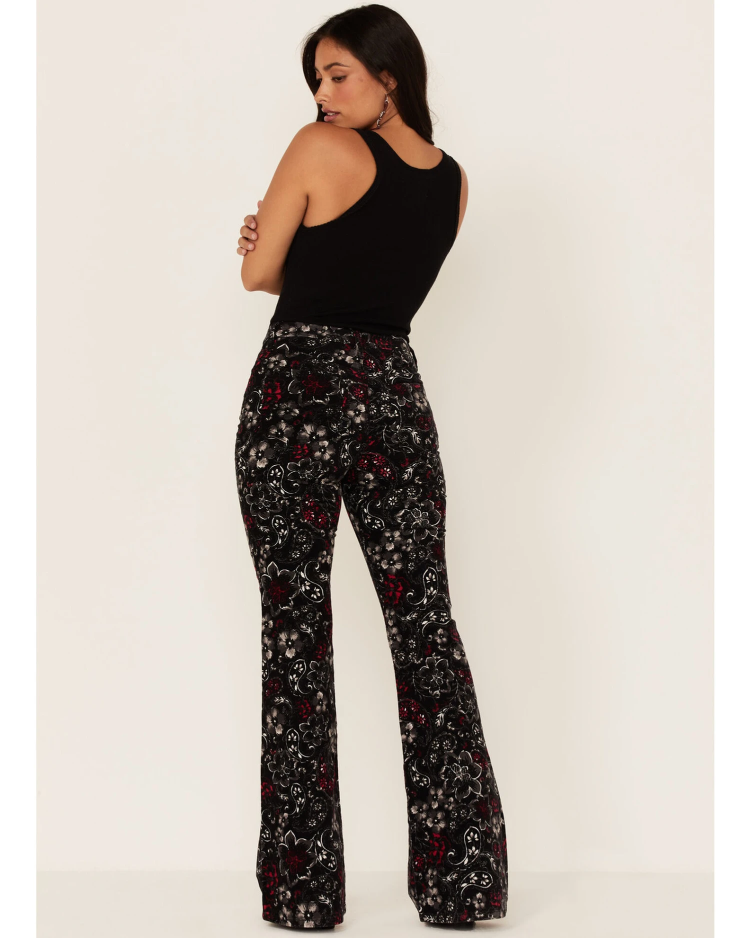 Idyllwind Women's Floral Print High Rise Flare Corduroy Jeans 6 Idyllwind Women's Floral Print High Rise Flare Corduroy Jeans - Image 4