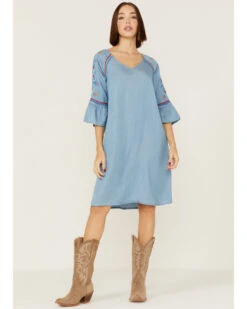 Roper Women's Southwestern Embroidered Bell Sleeve Denim Dress 9 Roper Women's Southwestern Embroidered Bell Sleeve Denim Dress -Country Clothing Store 2000358930 400 P1