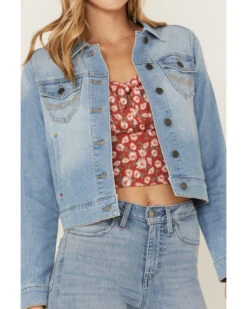 Idyllwind Women's Signature Classic Grapevine Wash Denim Jacket -Country Clothing Store 2000358949 412 P2