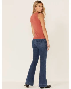 Idyllwind Women's High Risin' Sunset Blues Wash Stretch Trouser Hem Flare Jeans -Country Clothing Store 2000358955 414 P4