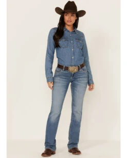 Wrangler Women's Light Wash Low Rise Shiloh Bootcut Ultimate Riding Jeans -Country Clothing Store 2000365220 400 P1