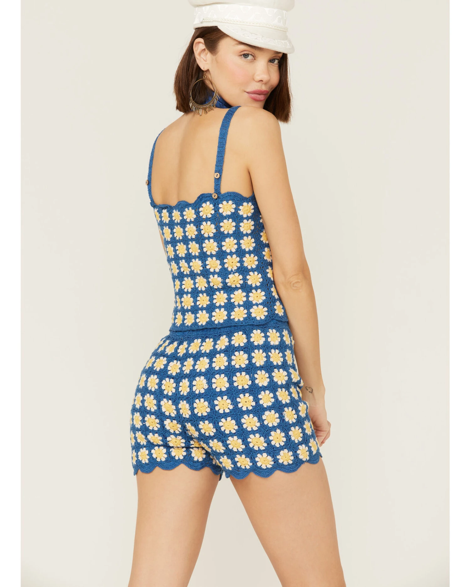 Sadie & Sage Women's Daisy Crochet - 2-Piece Set 5 Sadie & Sage Women's Daisy Crochet - 2-Piece Set - Image 3