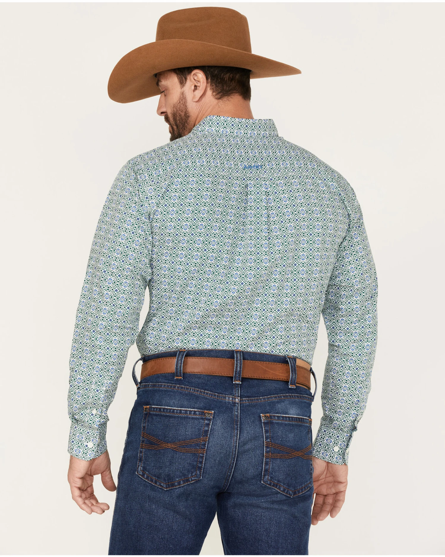 Ariat Men's Berwick Southwestern Print Fitted Button-Down Western Shirt 5 Ariat Men's Berwick Southwestern Print Fitted Button-Down Western Shirt - Image 3