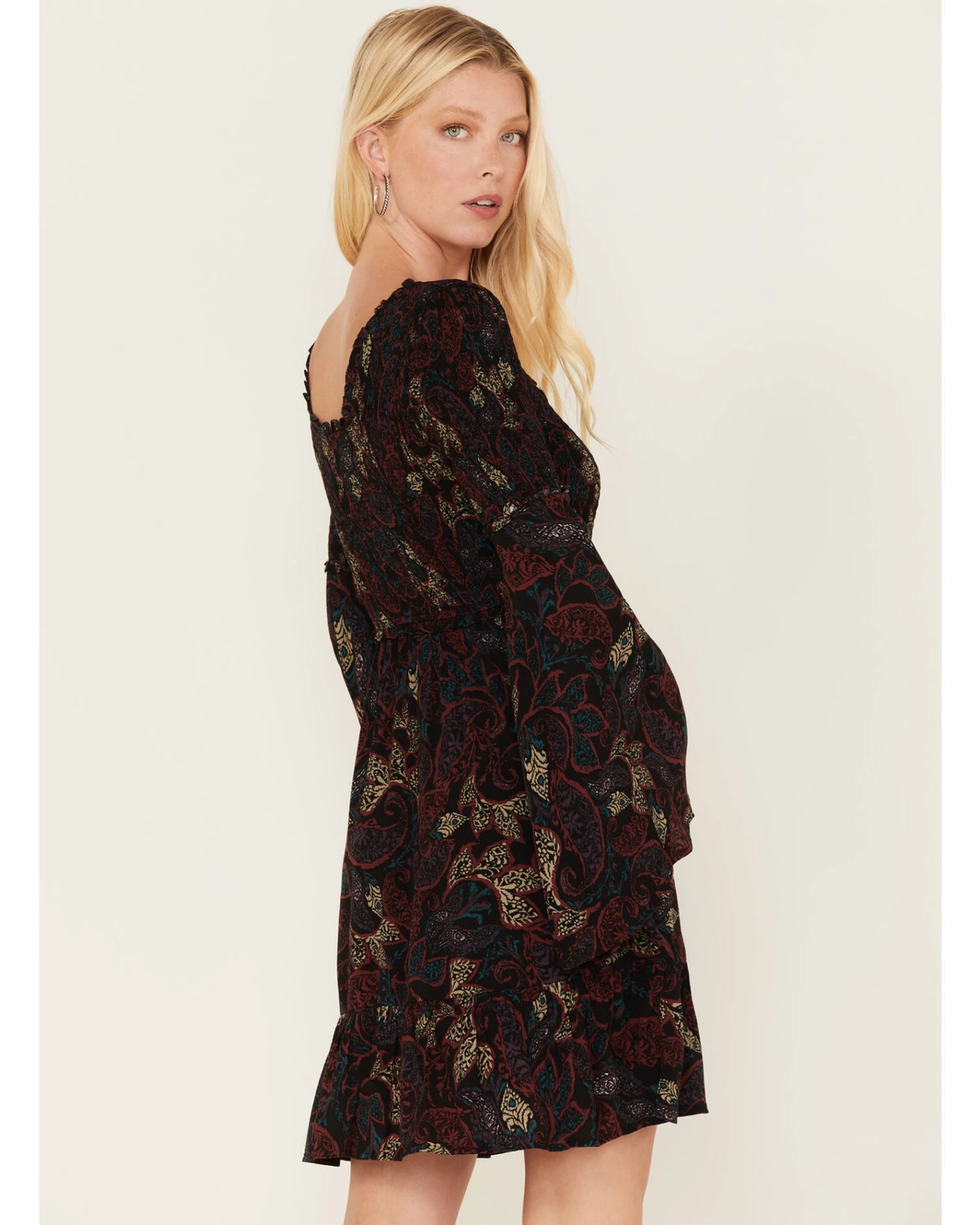 Shyanne Women's Paisley Print Smocked Tiered Dress 5 Shyanne Women's Paisley Print Smocked Tiered Dress - Image 3