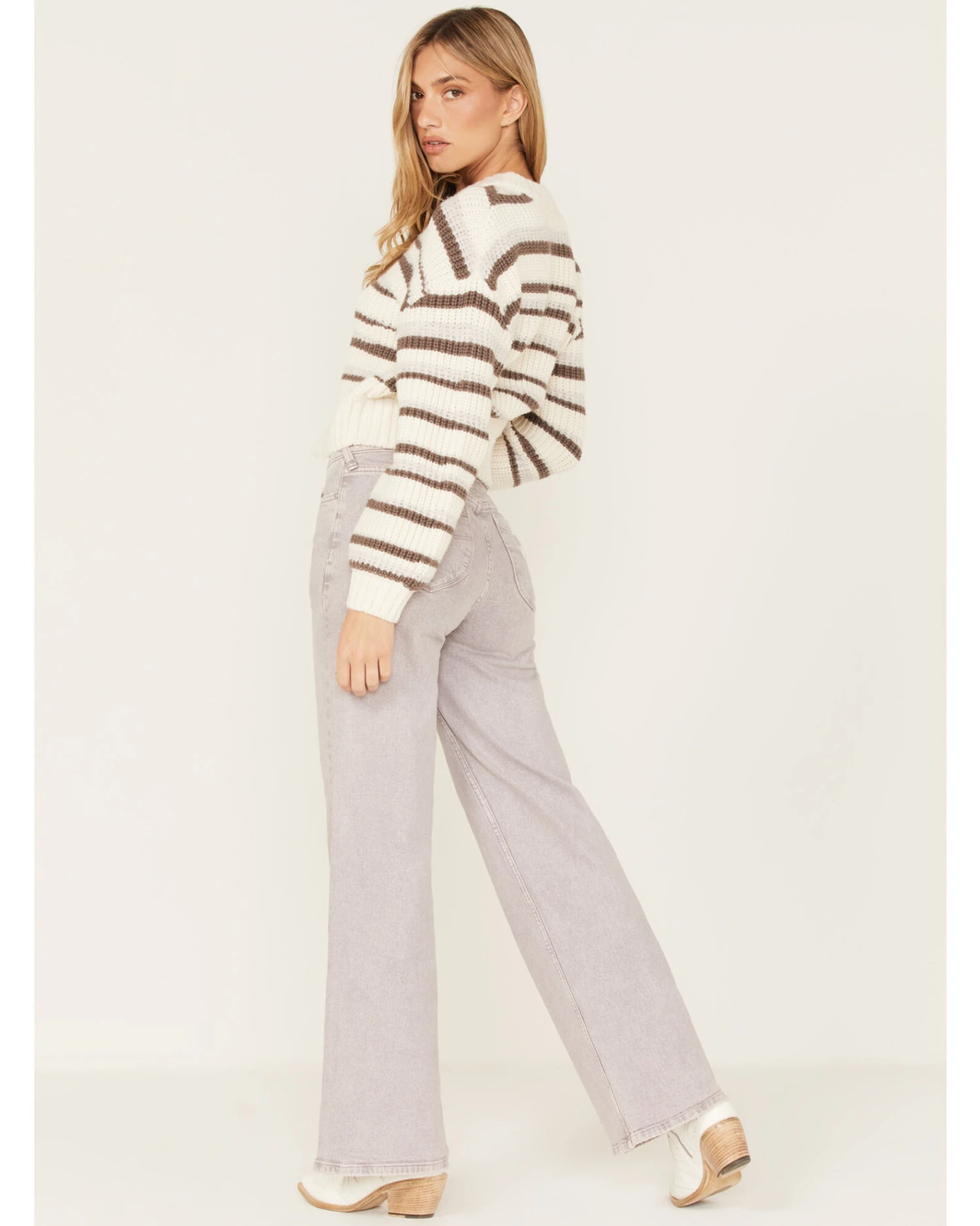 Cleo + Wolf Women's High Rise Loose Straight Jeans 3 Cleo + Wolf Women's High Rise Loose Straight Jeans