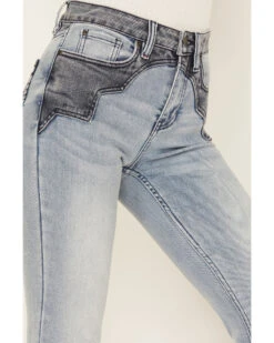 Idyllwind Women's Loma Light Wash Contrast Wash High Risin' Stretch Flare Jeans -Country Clothing Store 2000381427 412 P2