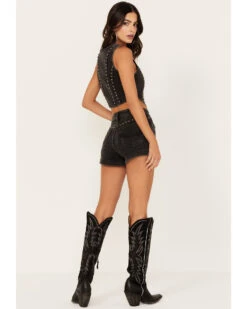 Idyllwind Women's Delrose Drive High Rise Studded Stretch Denim Shorts -Country Clothing Store 2000383302 001 P3