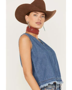 Wrangler Women's Denim Frayed Tank -Country Clothing Store 2000383476 400 P3