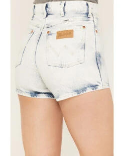 Wrangler Women's High Rise Festival Shorts 7 Wrangler Women's High Rise Festival Shorts -Country Clothing Store 2000383482 100 P4